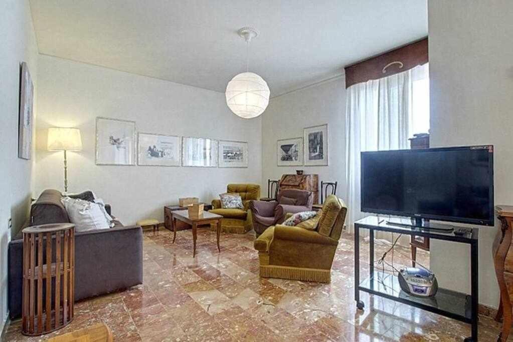 Frati Bigi With Two Bedrooms And Parking Florence Extérieur photo