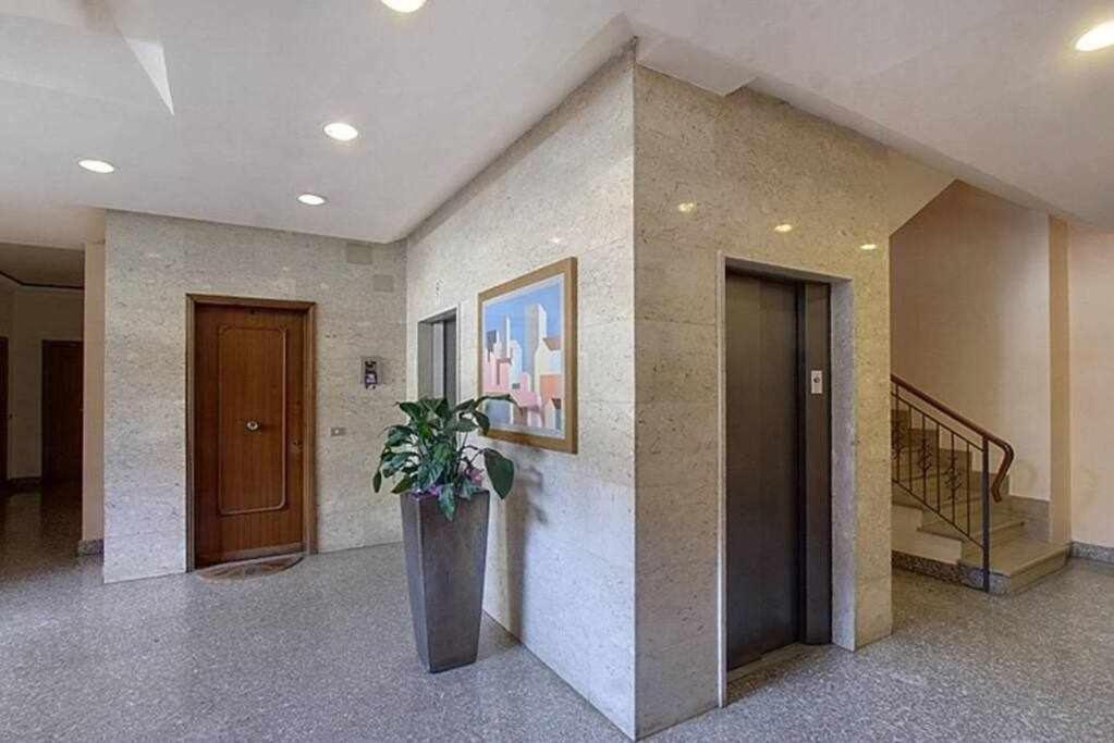 Frati Bigi With Two Bedrooms And Parking Florence Extérieur photo